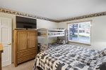 Bedroom TV and Bunkbed
